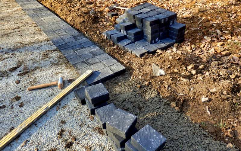 driveway edging installation