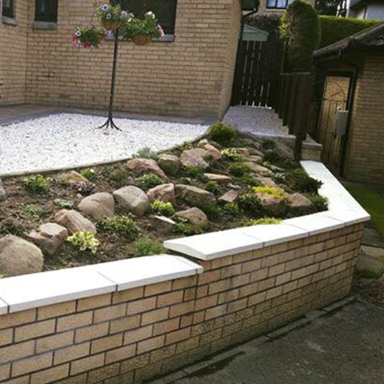 garden wall ideas west lothian