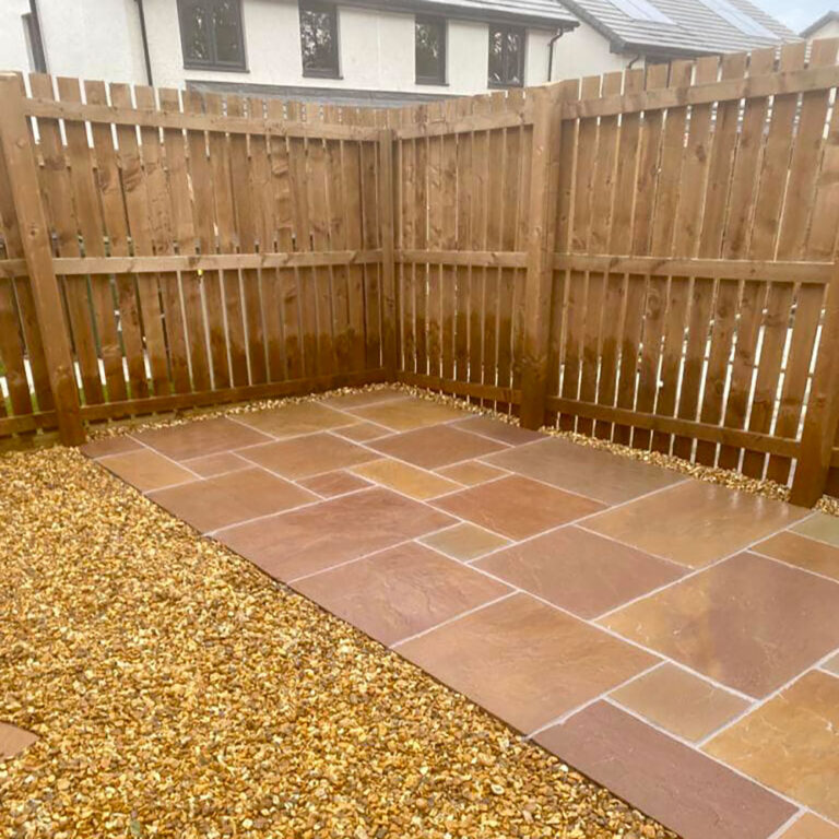 garden fence installer Scotland