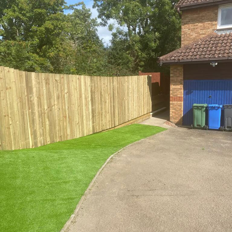 garden fence installer Scotland