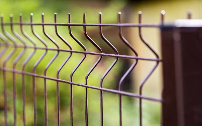 metal garden fence installer central scotland